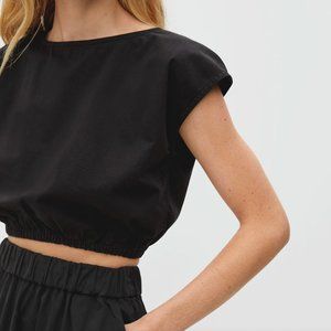 Everlane bubble top in black
